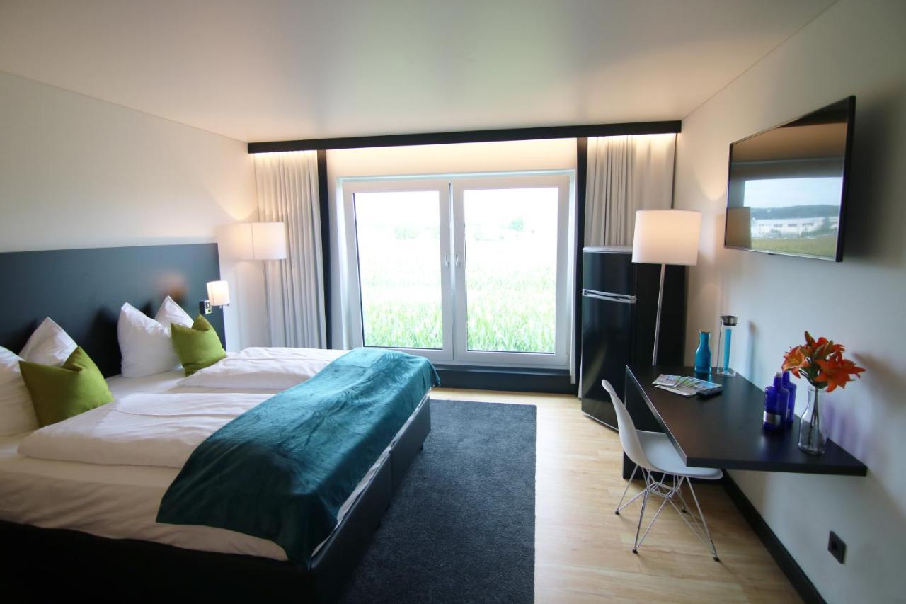 Me Hotel By Wmm Hotels Meitingen Dış mekan fotoğraf
