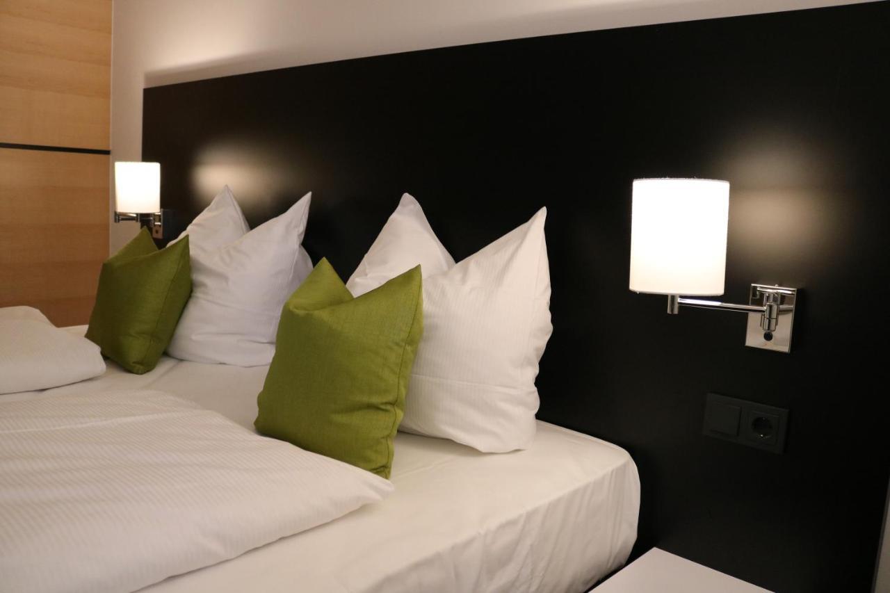 Me Hotel By Wmm Hotels Meitingen Dış mekan fotoğraf