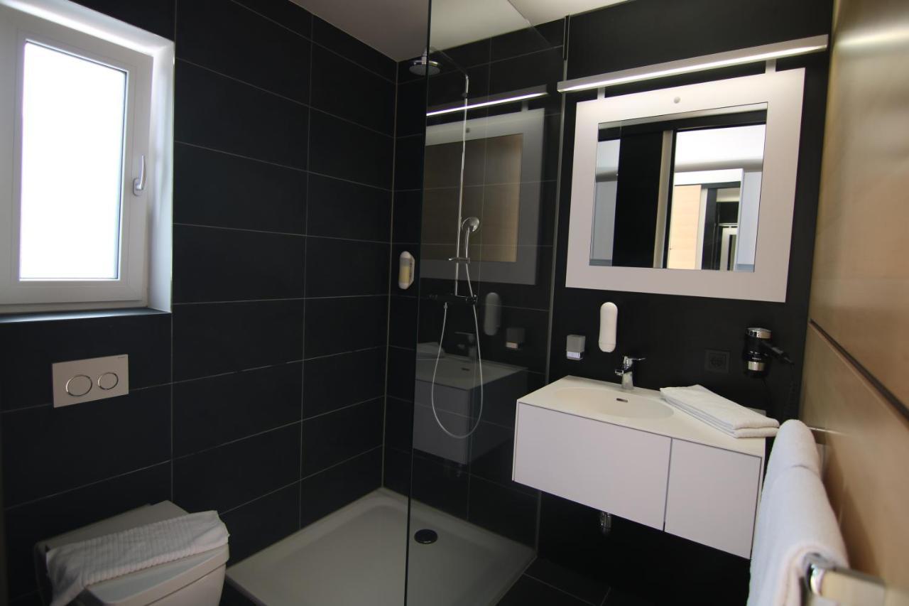Me Hotel By Wmm Hotels Meitingen Dış mekan fotoğraf